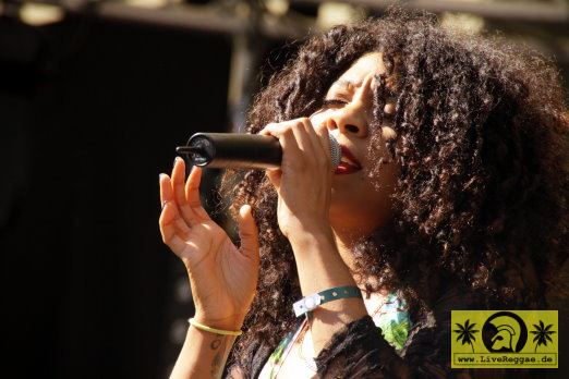 Hollie Cook (UK) 27. Summer Jam Festival - Fuehlinger See, Koeln - Green Stage - 07. Juli 2012 (7).JPG